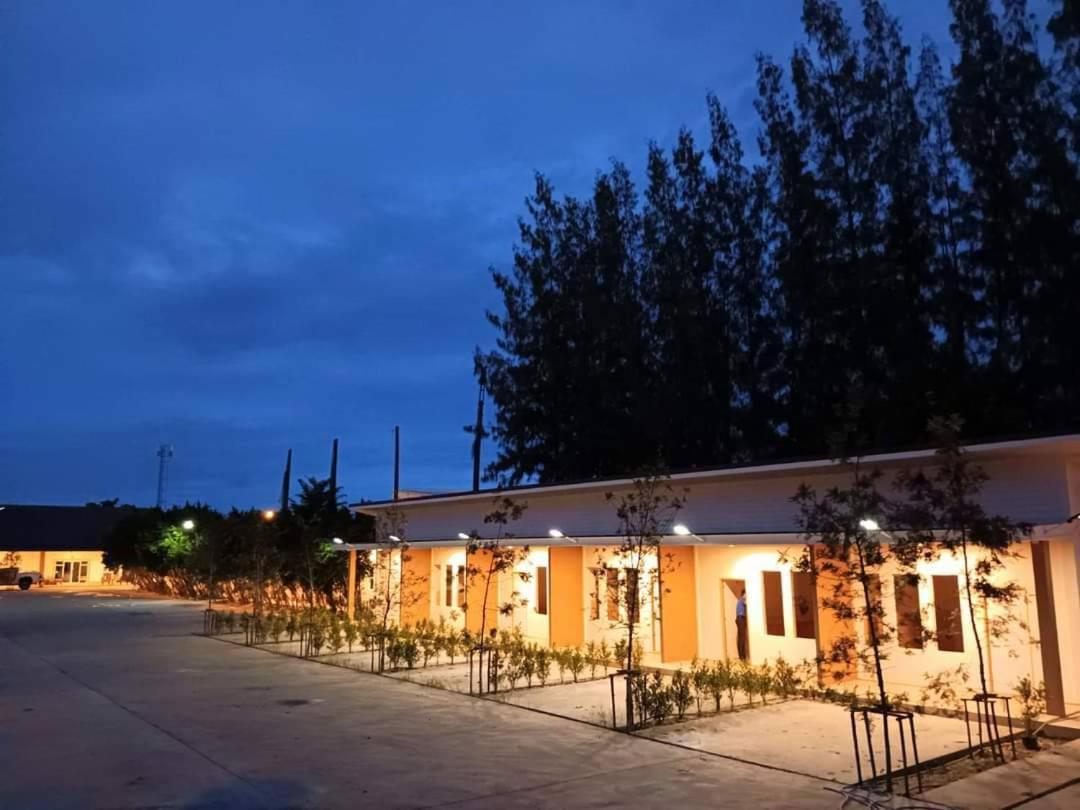 Three Bays Resort Prachuap Khiri Khan Esterno foto