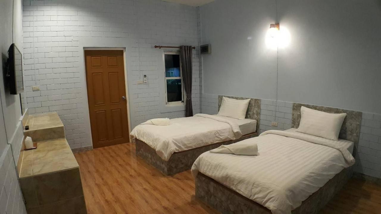 Three Bays Resort Prachuap Khiri Khan Esterno foto