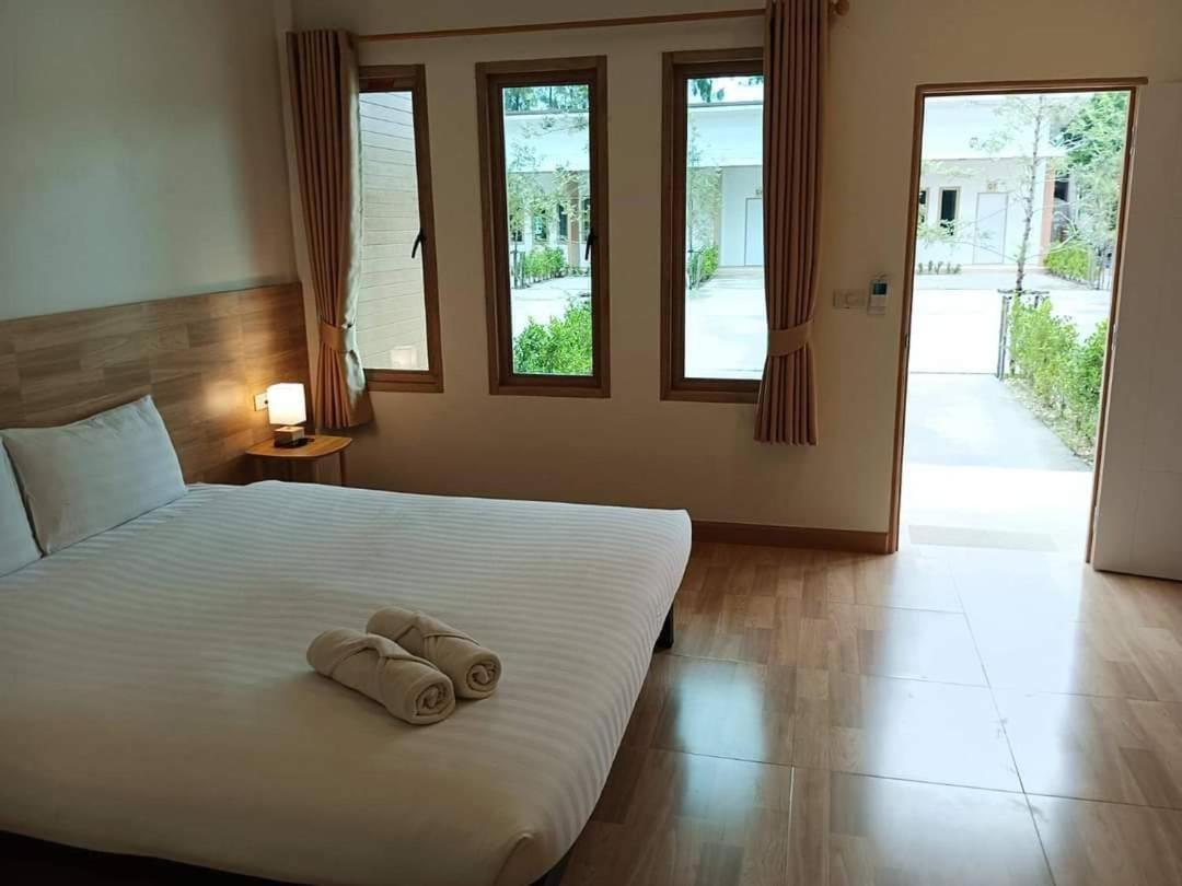 Three Bays Resort Prachuap Khiri Khan Esterno foto