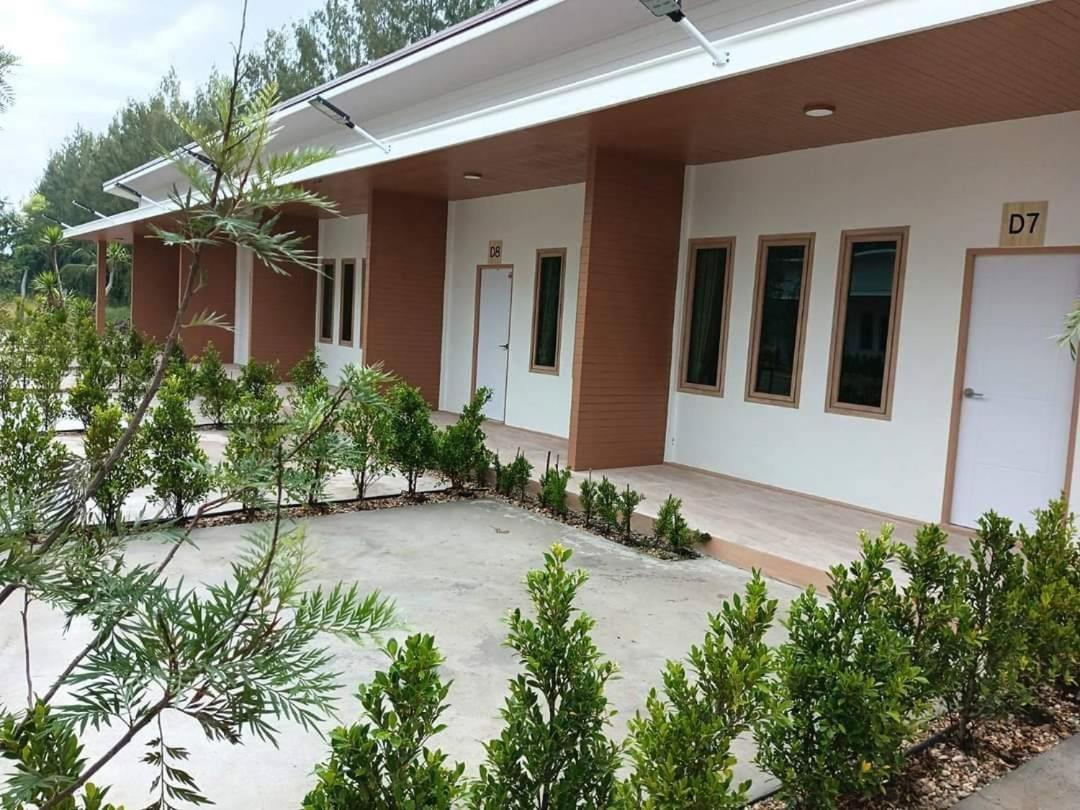 Three Bays Resort Prachuap Khiri Khan Esterno foto