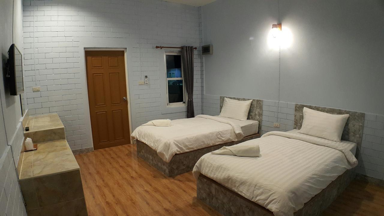 Three Bays Resort Prachuap Khiri Khan Esterno foto
